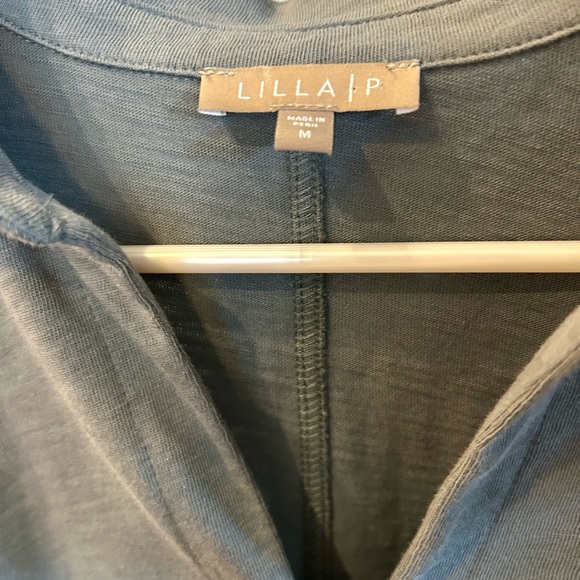 LillaP Women’s Sage Green Top
Like New/No Flaws
Size Medium - Picture 2 of 2